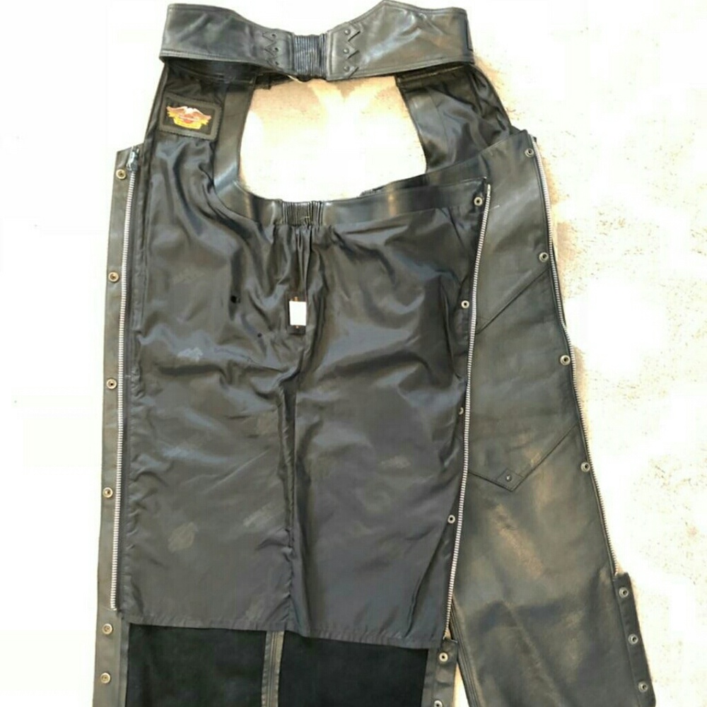 Harley Davidson Genuine Leather Chaps - Picture 5 of 6